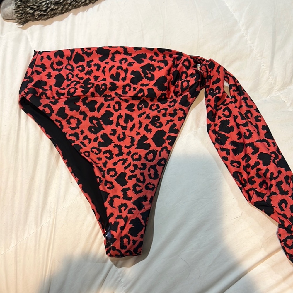 Beach riot cheetah bottoms